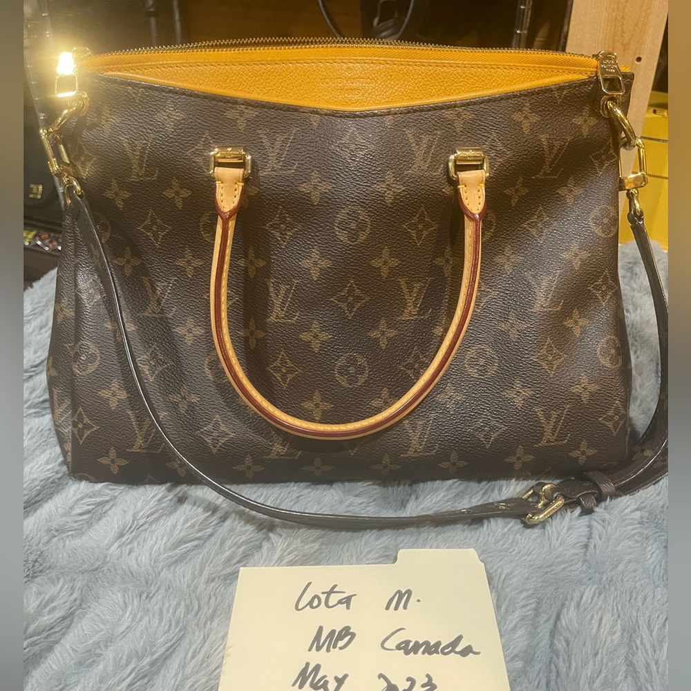 Authentic louis vuitton pallas MM